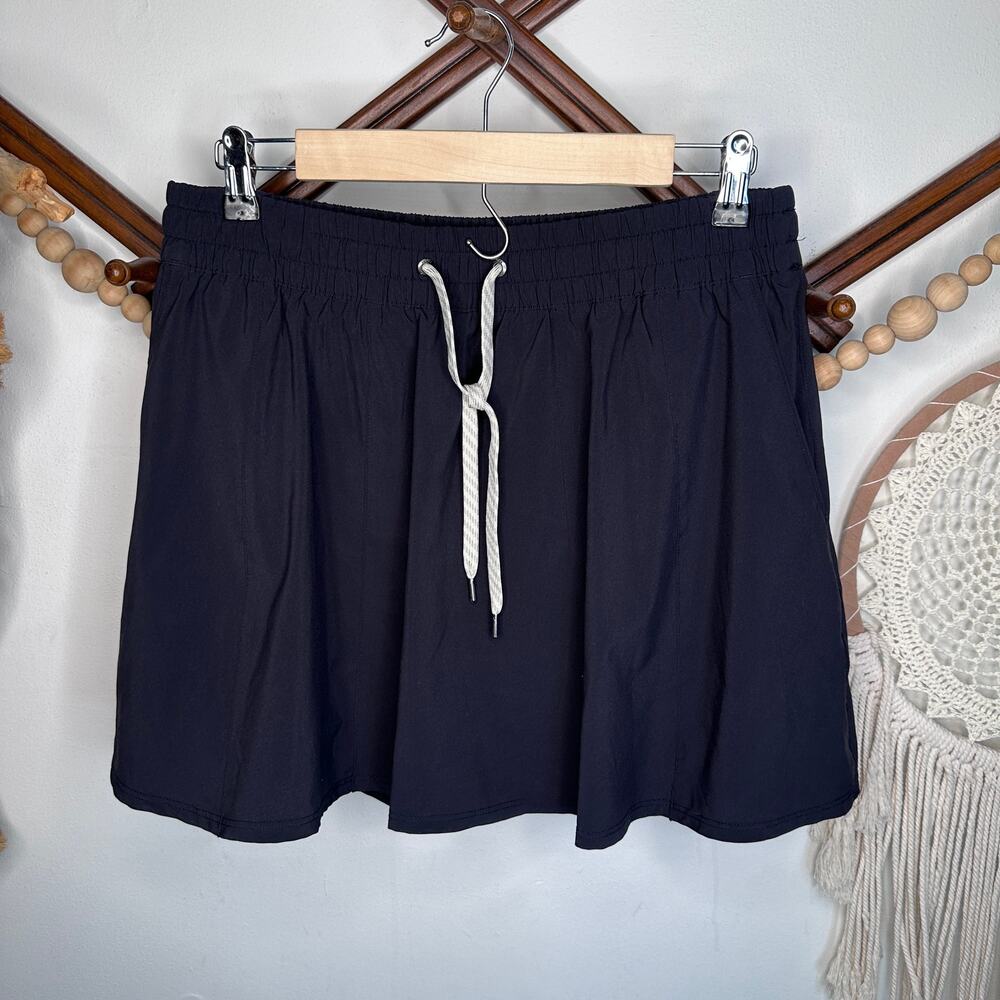 Vuori Black Clementine Skort